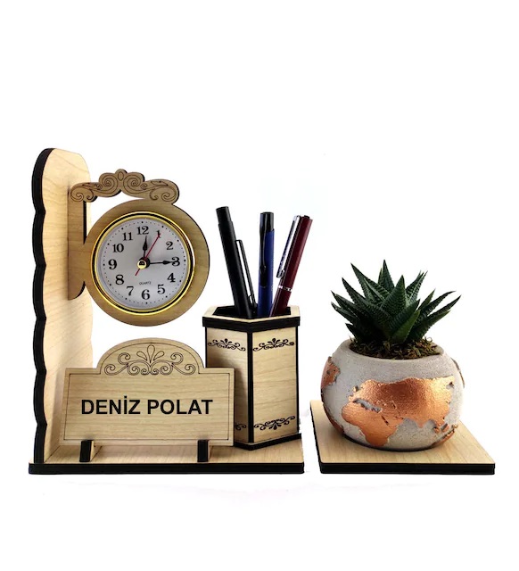 Kişiye Özel Saatli Masa İsimliği